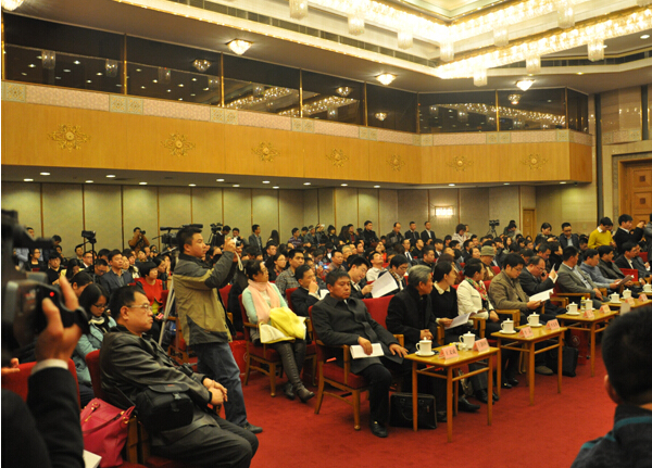 “中國建筑硅藻泥材料行業新聞發布會”在人民大會堂隆重召開